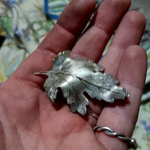 Sterling silver leaf brooch